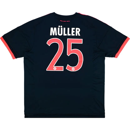 Bayern Munich 2015-16 Third Shirt (Muller #25) (Excellent)_0