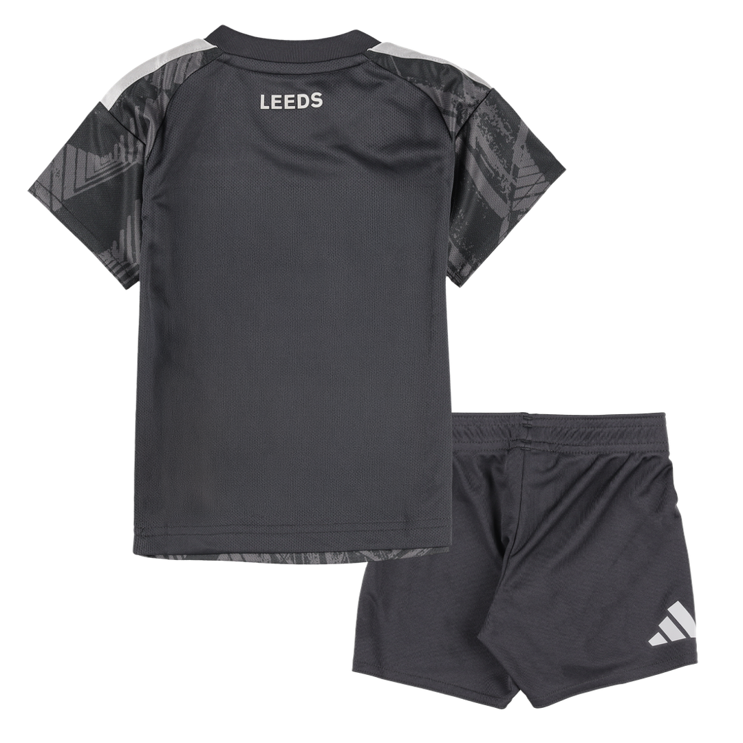 2026-2027 Leeds Third Baby Kit_2