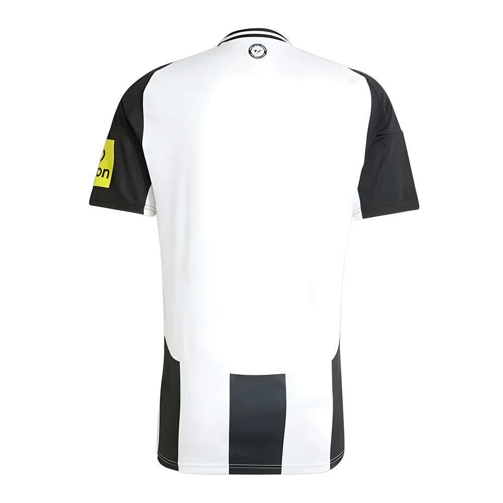 2024-2025 Newcastle Home Shirt (Isak 14)_4