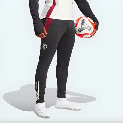 2025 Man Utd Training Pants (Black)_2