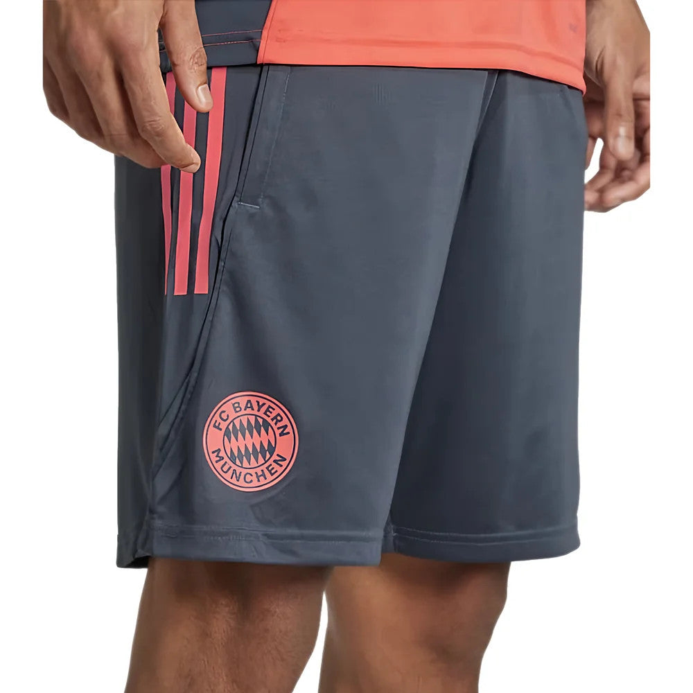 2025-2026 Bayern Munich Downtime Shorts (Bold Onix)_1