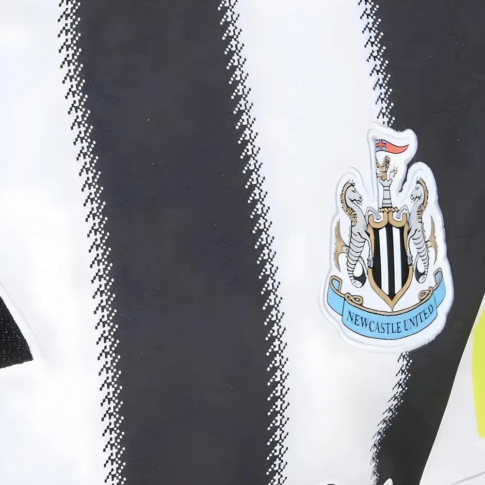 2025-2026 Newcastle Home Shirt (Kids)_2