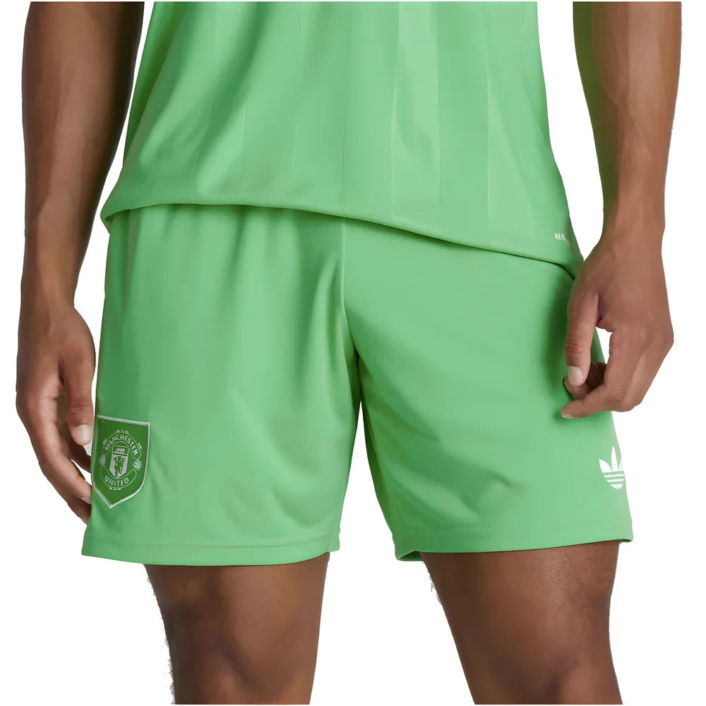 2025-2026 Man Utd Third Goalkeeper Shorts (Green)_2